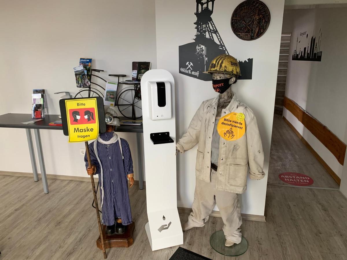 Ruhrpottpension Am Stoeter ヴィッテン エクステリア 写真